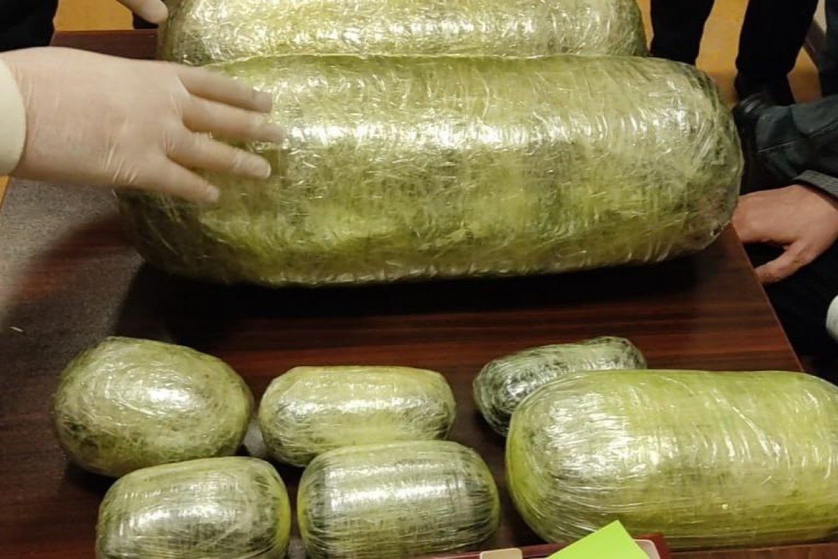 Keçmiş məhkumdan 12 kiloqram narkotik vasitə götürüldü - FOTO