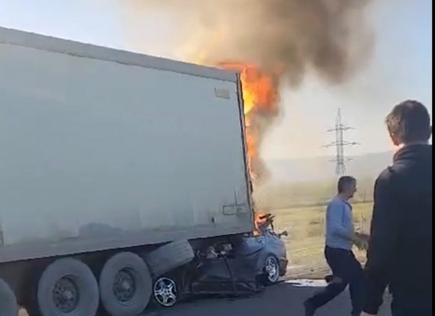 Astarada dəhşətli yol qəzasında bir ailənin 3 üzvü öldü - YENİLƏNİB (FOTOLAR)