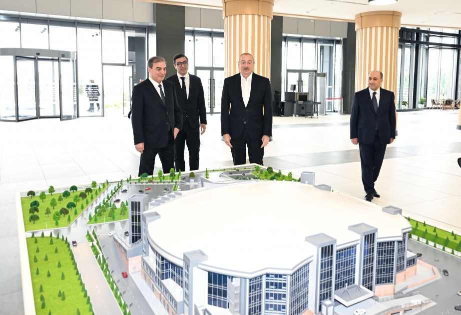 Gəncə şəhər stadionunun təməli qoyuldu - YENİLƏNİB (FOTOLAR)