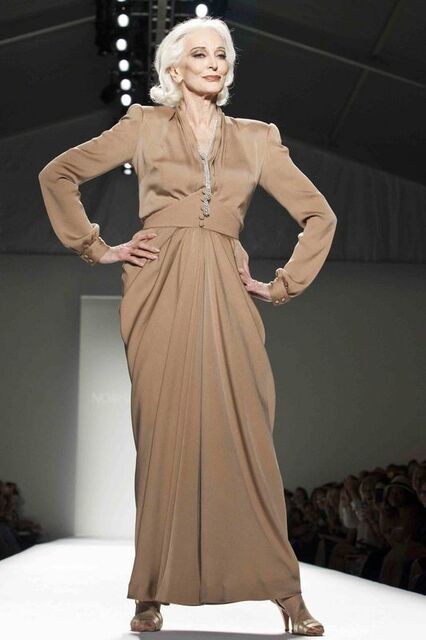 Dünyanın ən yaşlı modeli - FOTOLAR