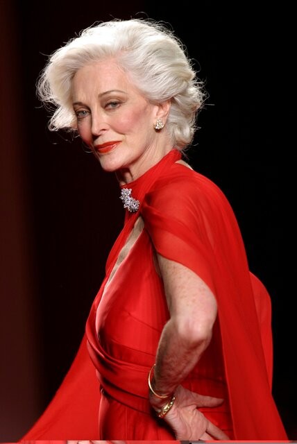 Dünyanın ən yaşlı modeli - FOTOLAR