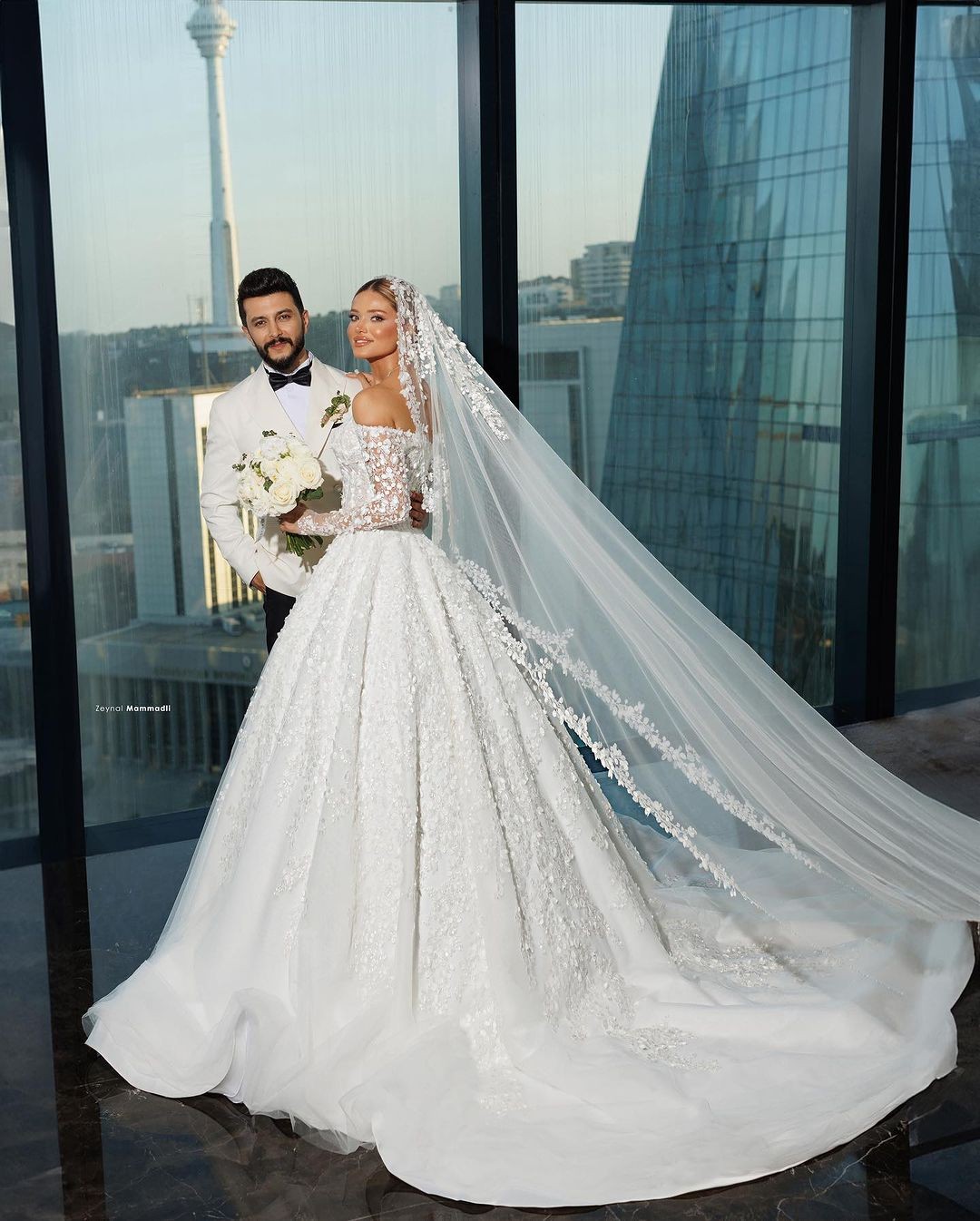 Xalq artisti qızına toy edir - VİDEO (FOTOLAR)