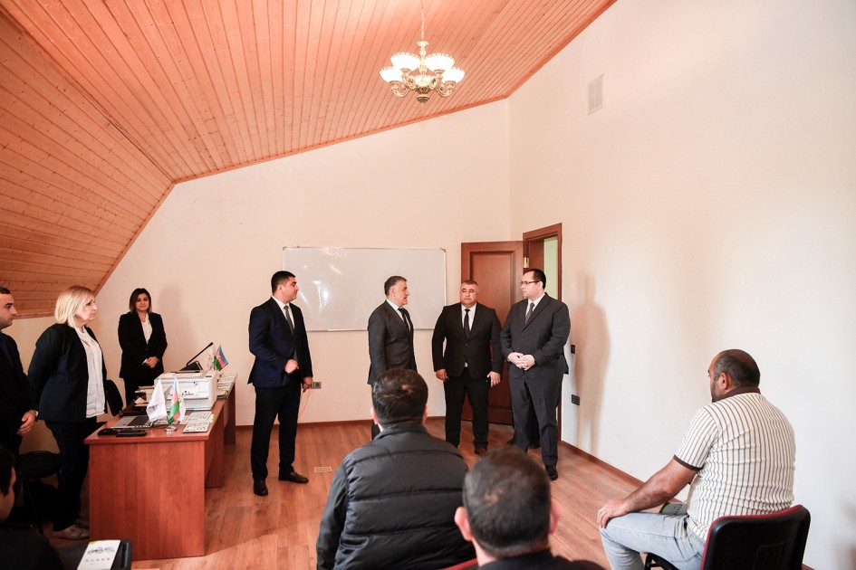 Məcnun Məmmədov Ağstafada vətəndaşları qəbul edib - FOTOLAR