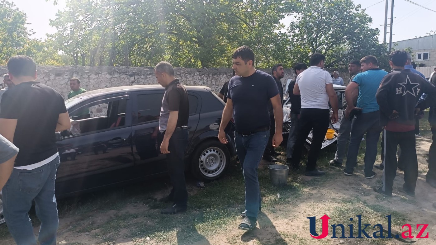 Tovuzda iki avtomobil toqquşdu - Yaralananlar var