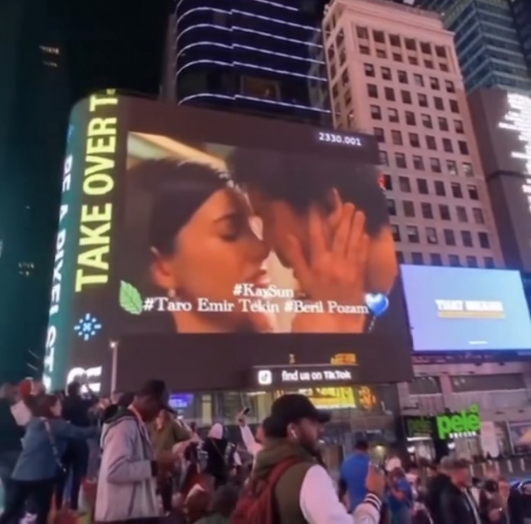 "Yalı çapkını" Nyu-Yorkda - FOTO