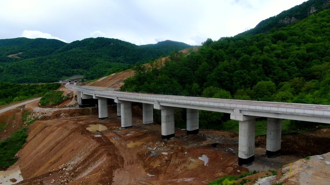 İlham Əliyev Əhmədbəyli-Füzuli-Şuşa yolundakı birinci tunelin açılışında - FOTOLAR (YENİLƏNİB)