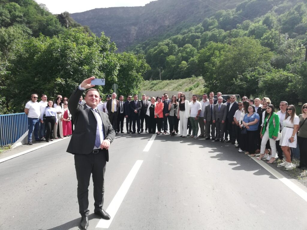 Ermənistan-Gürcüstan yolu Azərbaycanın nəzarətinə keçə bilər - FOTO