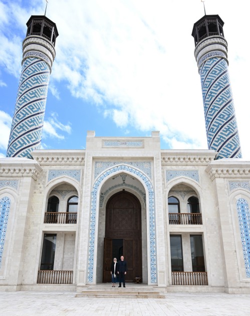 İlham Əliyev və Mehriban Əliyeva Zəngilan məscidinin açılışında iştirak ediblər - FOTOLAR