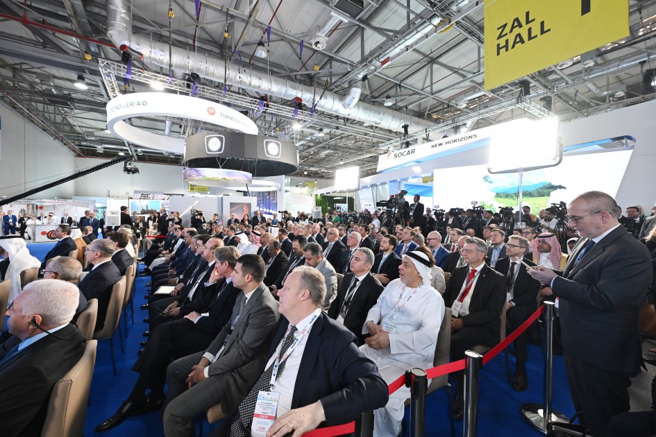 Prezidentin sərgilərin açılışında çıxışı - FOTOLAR (YENİLƏNİB)