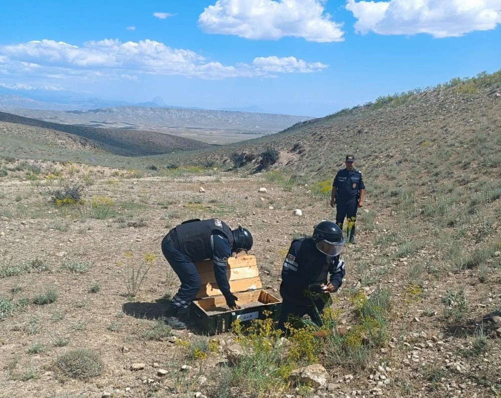 Naxçıvanın 5 kəndində hərbi sursat aşkarlandı - FOTOLAR (YENİLƏNİB)