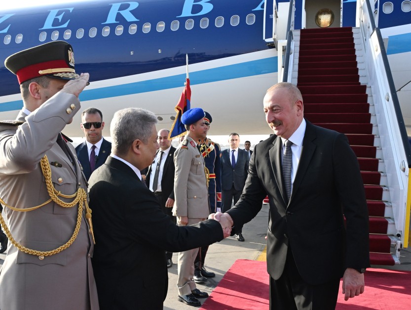 İlham Əliyev Misirə getdi - FOTOLAR