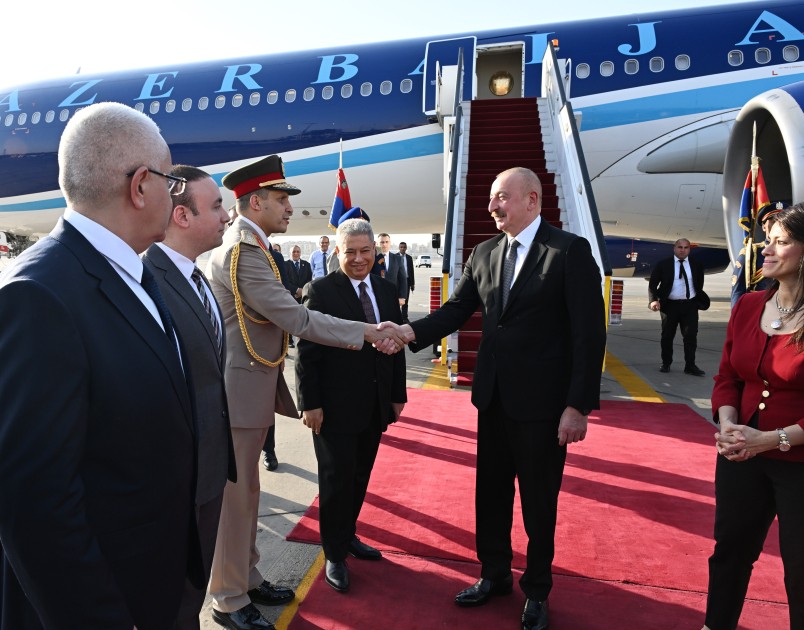 İlham Əliyev Misirə getdi - FOTOLAR