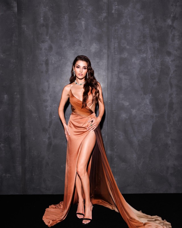 Altı ayda 40 milyon qazandı - FOTOLAR