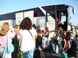 Ukraynadan daha 30 uşaq reabilitasiya üçün Azərbaycana GƏTİRİLDİ - FOTOLAR