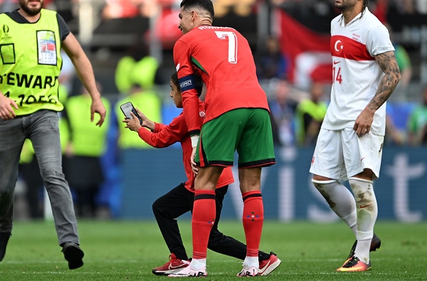 Heç bir maneə tanımayan sevgi... - FOTOLAR (VİDEO)