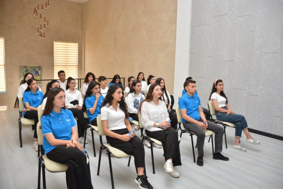 “Media ayı” çərçivəsində təlimlər davam edir - FOTOLAR