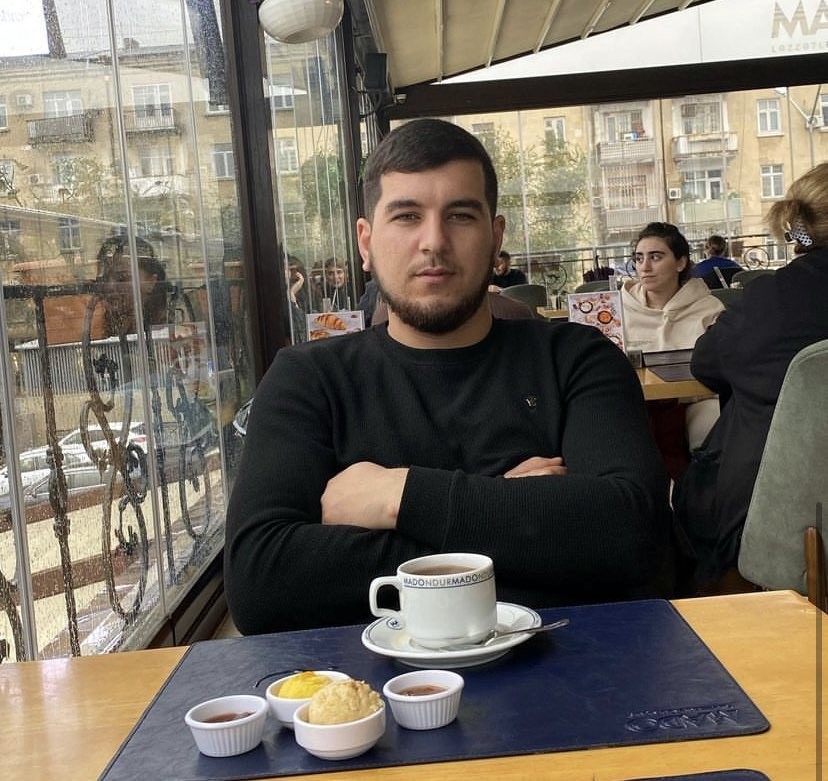 Qətlə yetirilən gəncin FOTOLARI