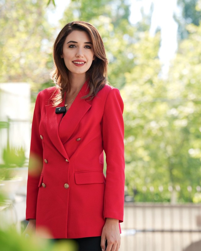 Mətbuat katibi aparıcı ilə evlənir - FOTOLAR