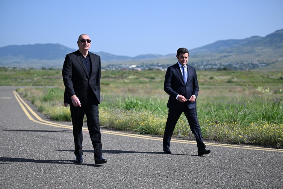 İlham Əliyev Xocalı hava limanında - FOTOLAR (YENİLƏNİB)