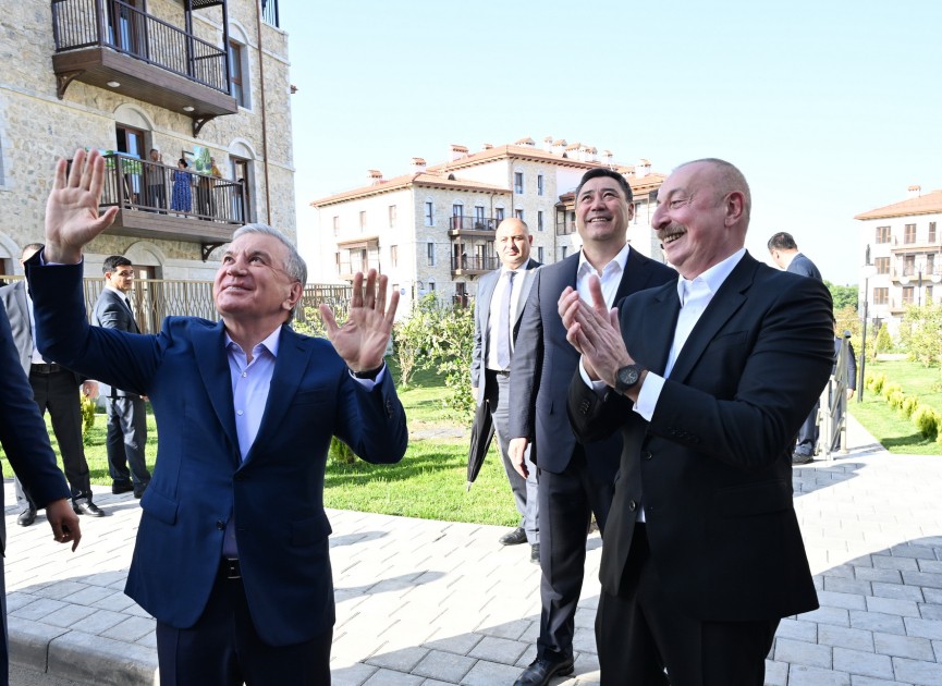 Prezidentlər Şuşanı gəzdi - FOTOLAR (YENİLƏNİB)