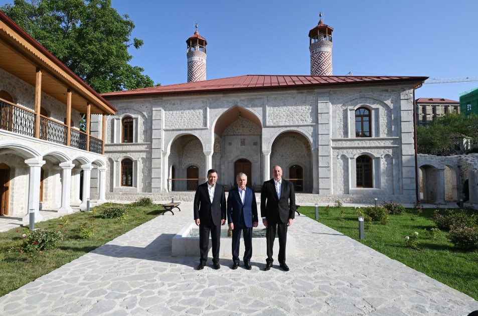 Prezidentlər Şuşanı gəzdi - FOTOLAR (YENİLƏNİB)