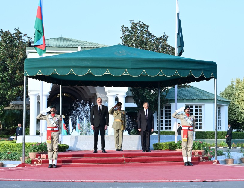 İslamabadda İlham Əliyevin rəsmi qarşılanma mərasimi olub - FOTOLAR