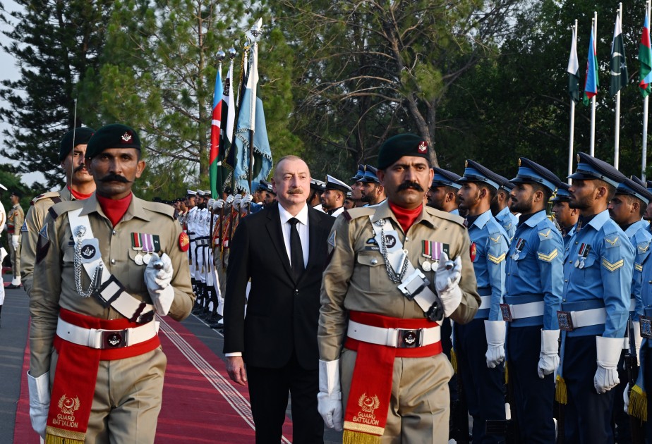 İslamabadda İlham Əliyevin rəsmi qarşılanma mərasimi olub - FOTOLAR