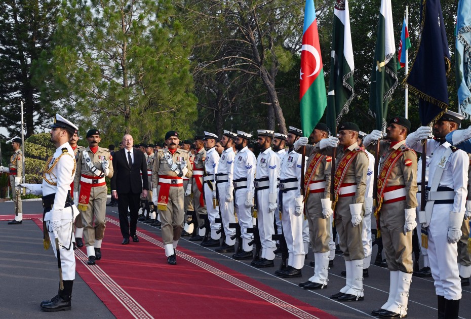 İslamabadda İlham Əliyevin rəsmi qarşılanma mərasimi olub - FOTOLAR