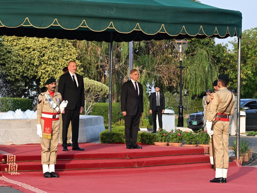 İslamabadda İlham Əliyevin rəsmi qarşılanma mərasimi olub - FOTOLAR