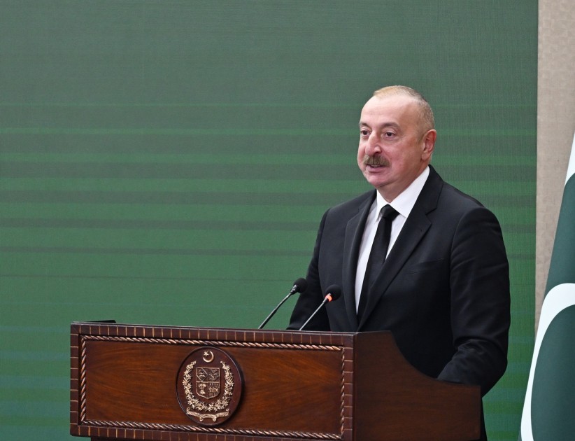 İlham Əliyev və Şahbaz Şərif mətbuata bəyanatlarla çıxış etdilər - YENİLƏNİB (FOTOLAR)