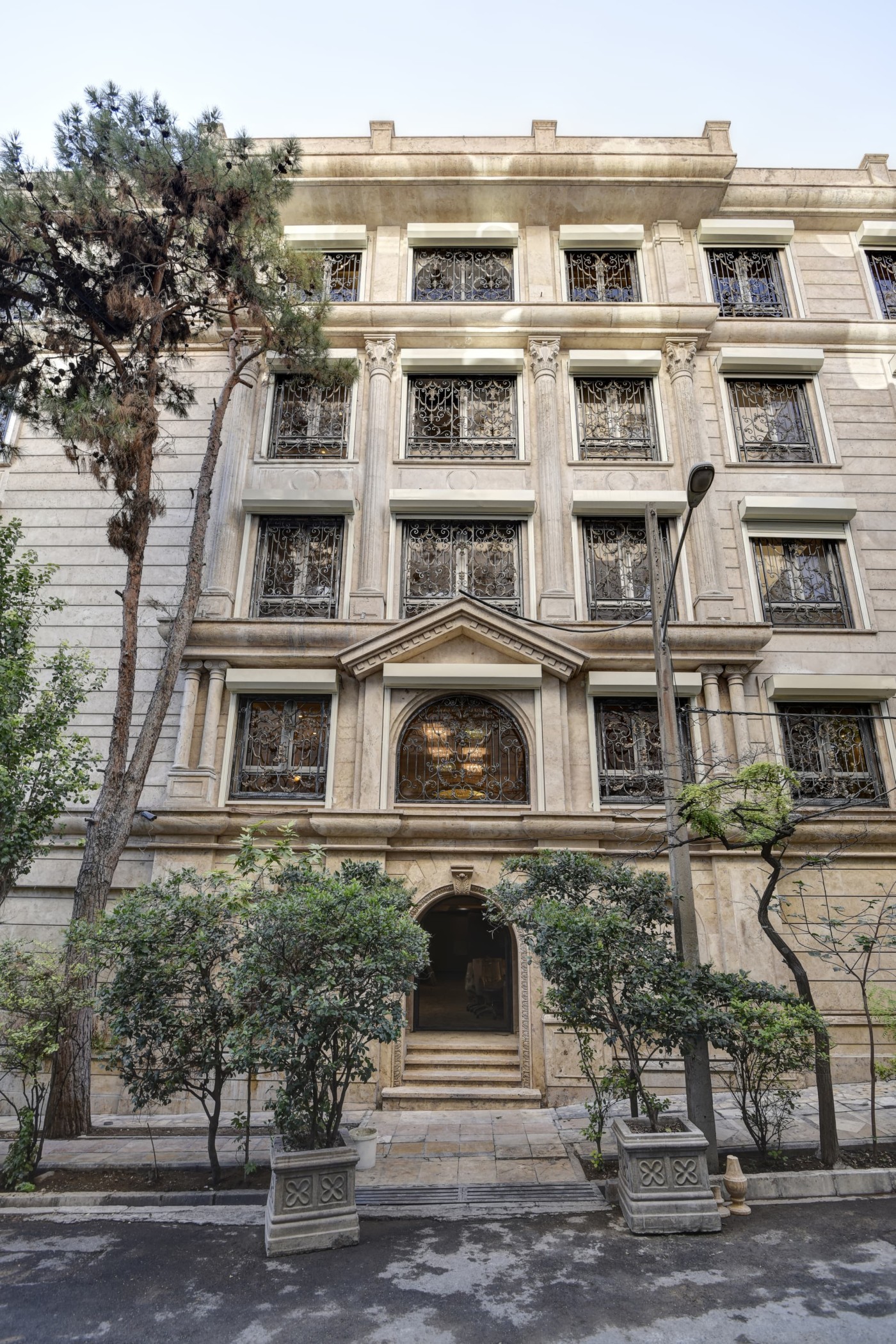 Azərbaycanın İrandakı Səfirliyinin fəaliyyəti bərpa edildi - VİDEO