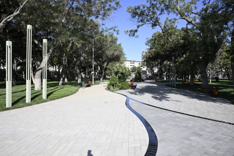 İlham Əliyev Nərimanov parkının açılışında - FOTOLAR (YENİLƏNİB)