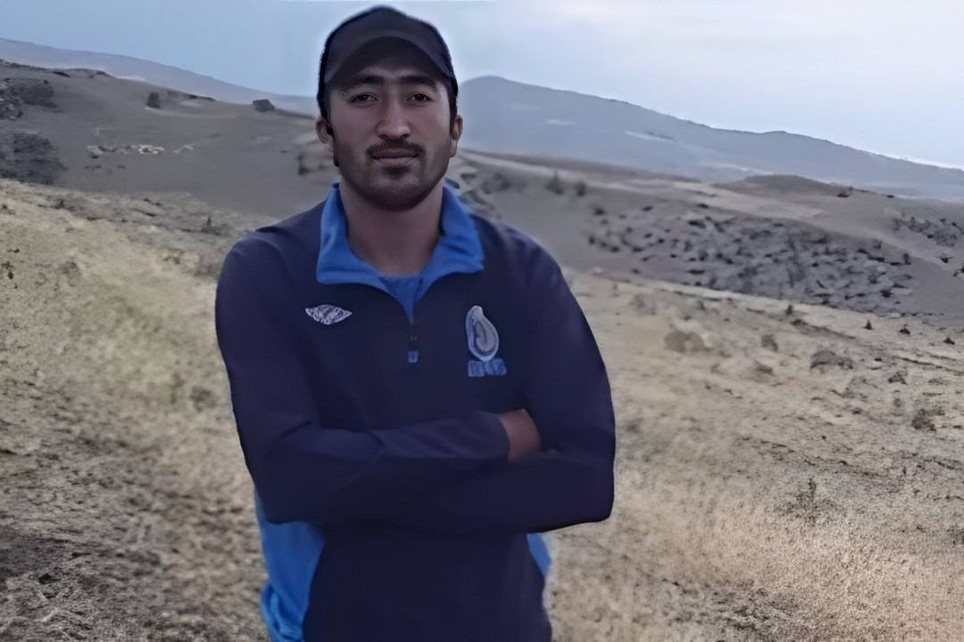 Özlərini meşədə asan qadınla kişinin FOTOSU