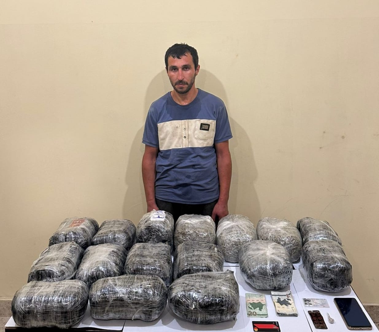 İrandan Azərbaycana narkotik keçirmək istəyən şəxs tutuldu - FOTOLAR