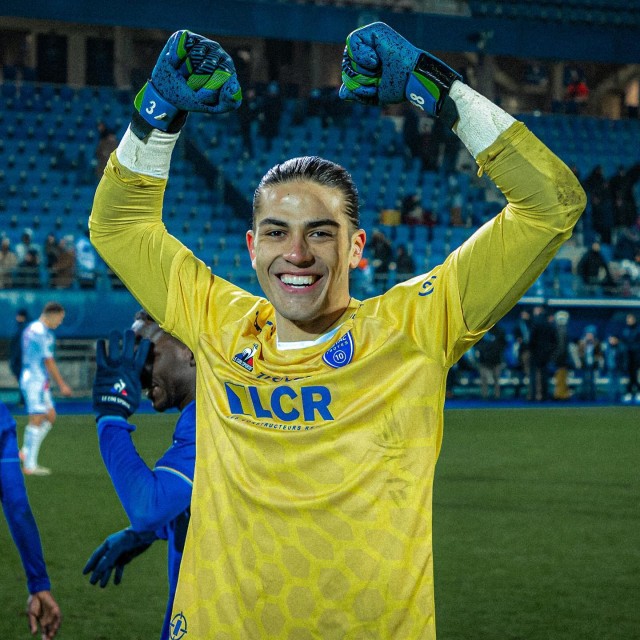 Danla Biliç futbolçu ilə eşq yaşayır - FOTOLAR