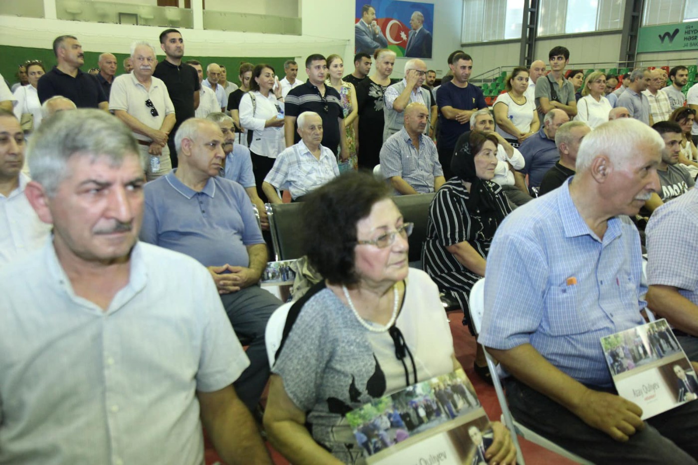 Azay Quliyevin seçiciləri ilə daha bir yaddaqalan görüşü - FOTOLAR