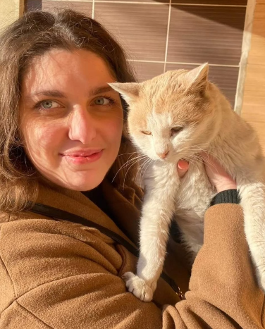 Qardaşı tərəfindən öldürülən Şəbnəmin FOTOLARI