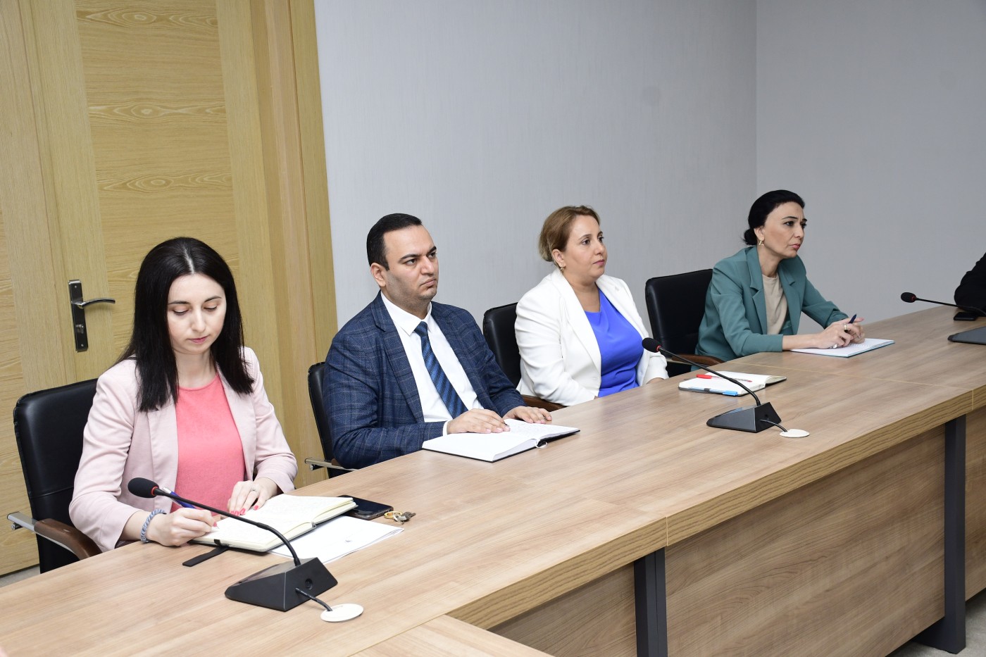 YAP Mərkəzi Aparatında MDB PA beynəlxalq müşahidəçilər qrupunun üzvləri ilə görüş keçirilib - FOTOLAR