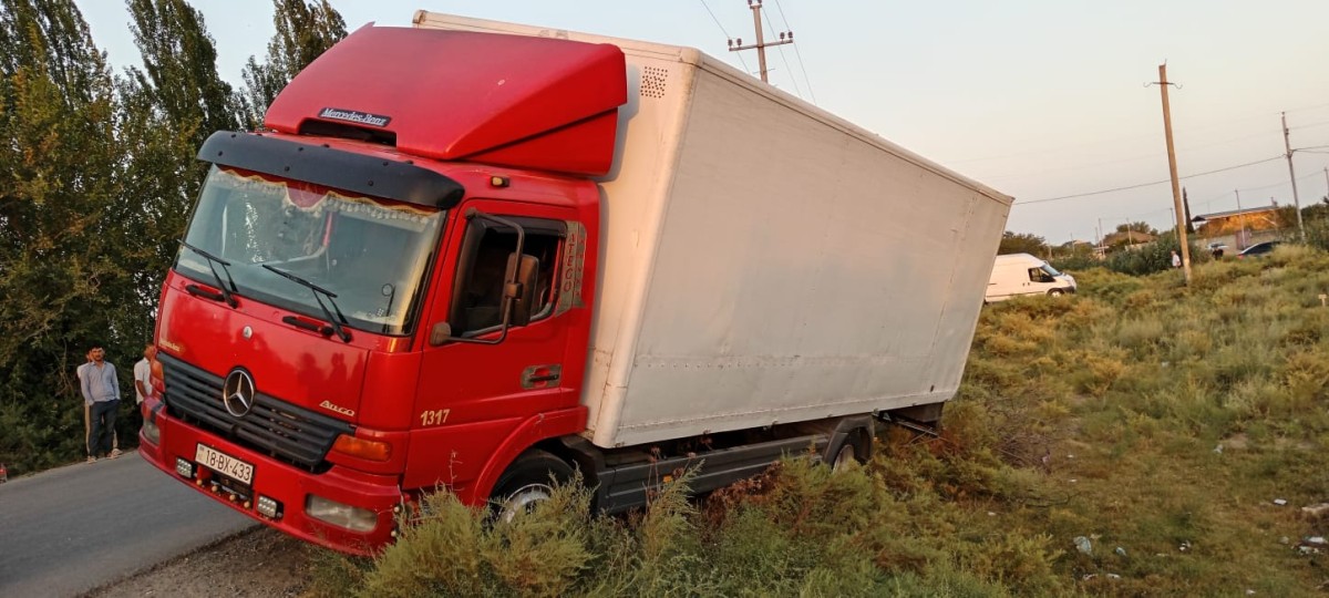 Sabirabadda yük maşını piyadanı vurub öldürdü (FOTOLAR)