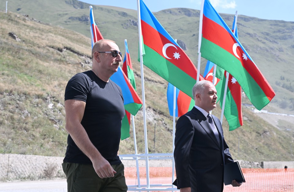 Prezident İstisu qəsəbəsinin təməlini qoydu - FOTOLAR (YENİLƏNİB)