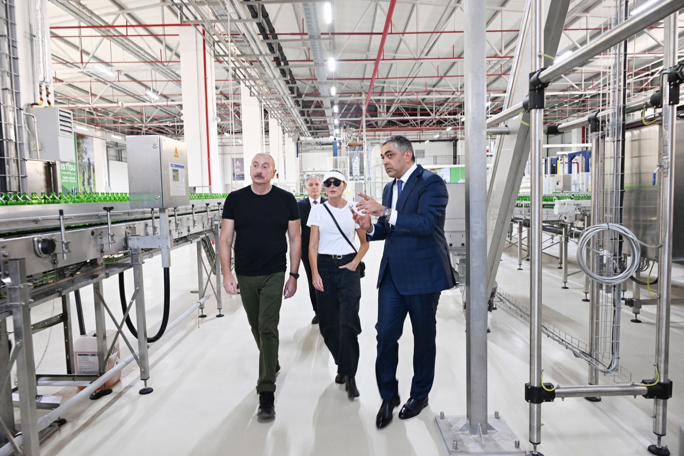 İlham Əliyev və Mehriban Əliyevanın mineral su zavodundan FOTOLARI