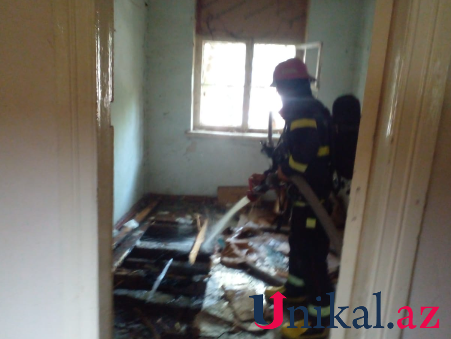 Mingəçevirdə istifadəsiz binada yanğın - FOTOLAR