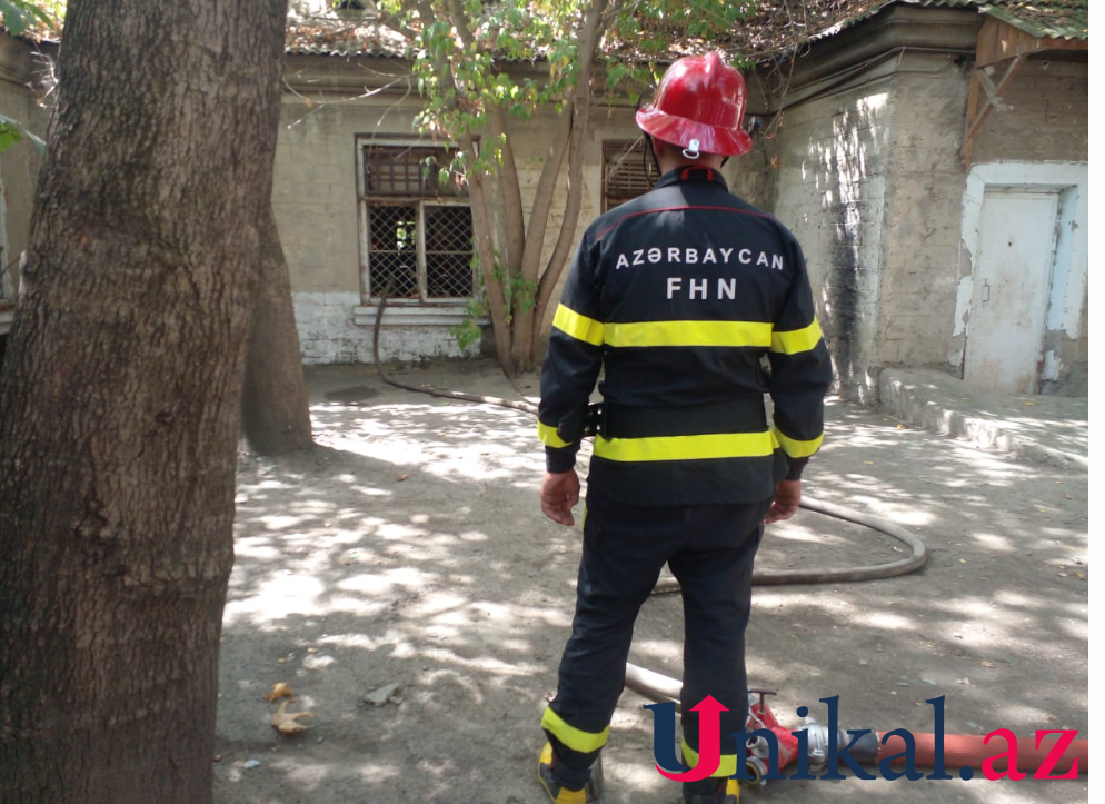 Mingəçevirdə istifadəsiz binada yanğın - FOTOLAR