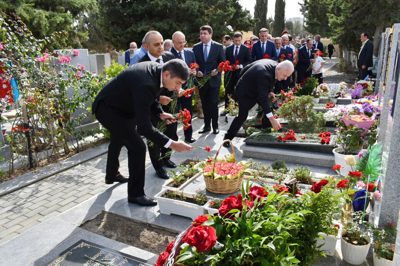Yasamalda Anım Günündə şəhidlərimiz yad edilib - FOTOLAR