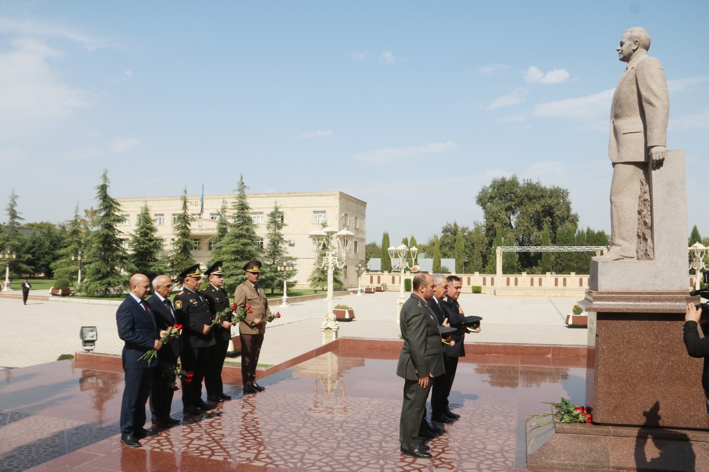 İcra başçısı Vaqif Həsənov prokurorluq işçilərinin peşə bayramında iştirak etdi - FOTOLAR