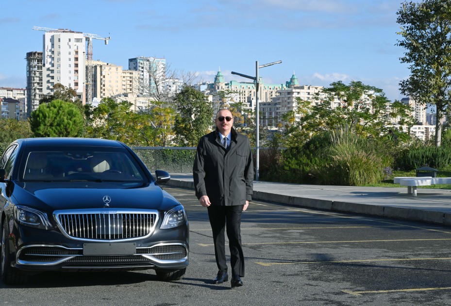 İlham Əliyev Mərkəzi Parkın üçüncü hissəsinin açılışında - FOTOLAR (YENİLƏNİB)