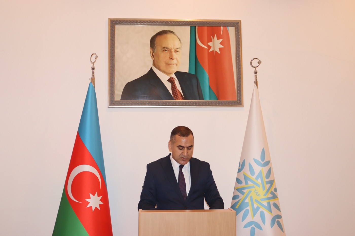 YAP Xətai rayon təşkilatında partiyanın ildönümü münasibətilə dəyirmi masa keçirildi - FOTOLAR