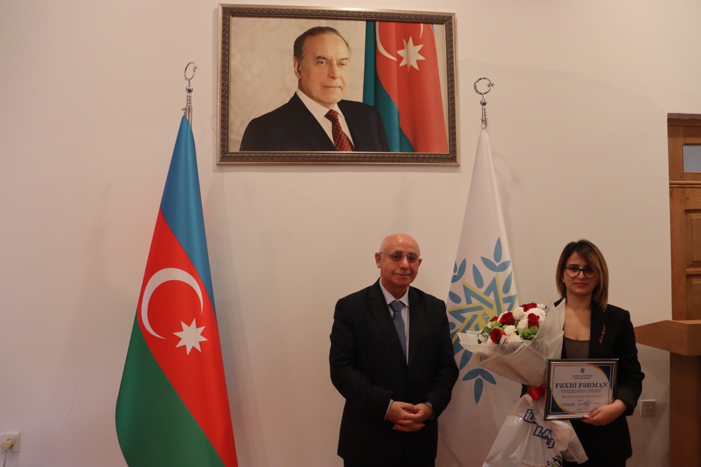 YAP Xətai rayon təşkilatında partiyanın ildönümü münasibətilə dəyirmi masa keçirildi - FOTOLAR