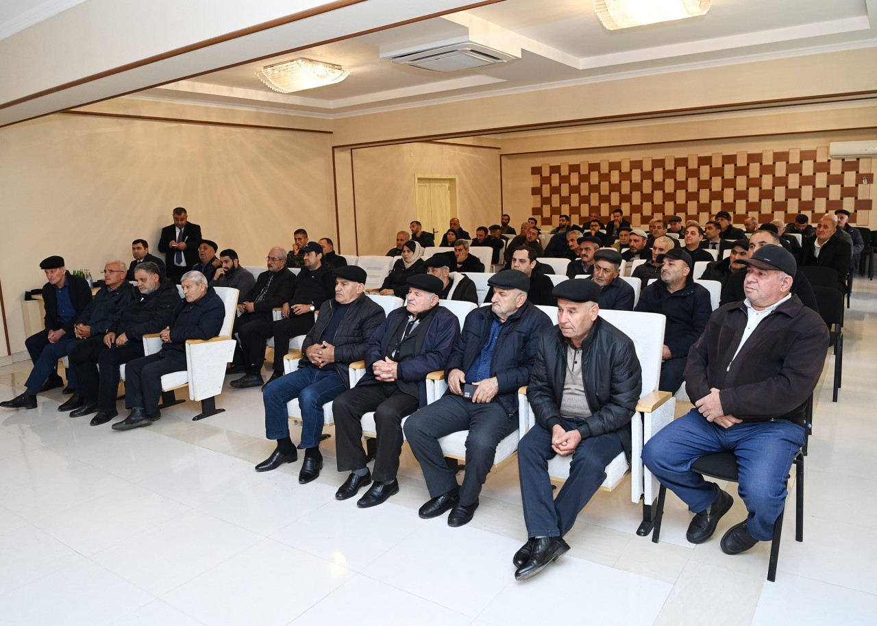 “Azərişıq” ASC Lənkəranda sahibkarlarla görüş keçirib - FOTOLAR