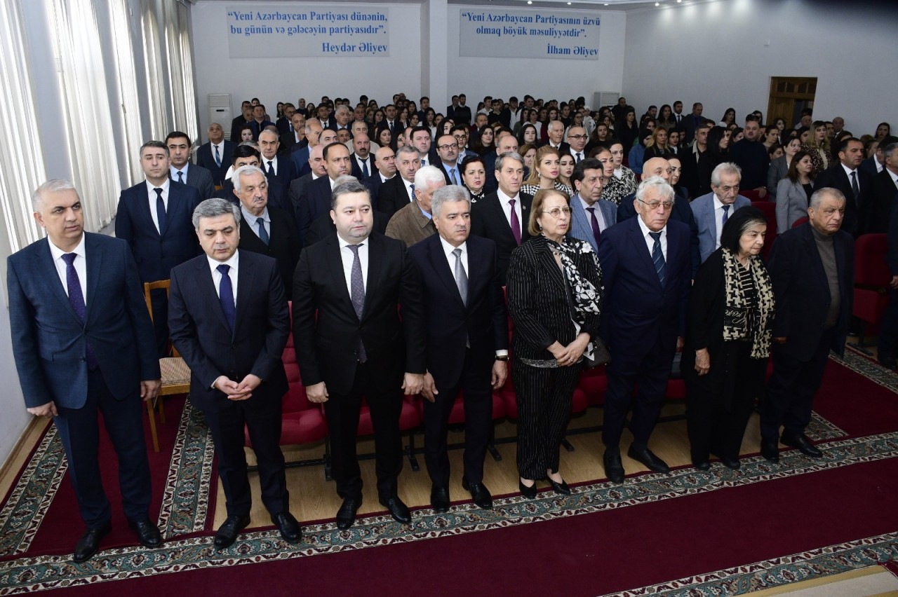 Xətaidə Heydər Əliyevin anım günü ilə əlaqədar tədbir keçirilib - FOTOLAR